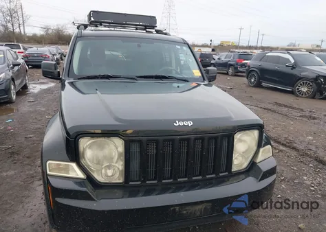 2008 Jeep Liberty Sport z USA, uszkodzony, nr VIN 1J8GN28K08W282997